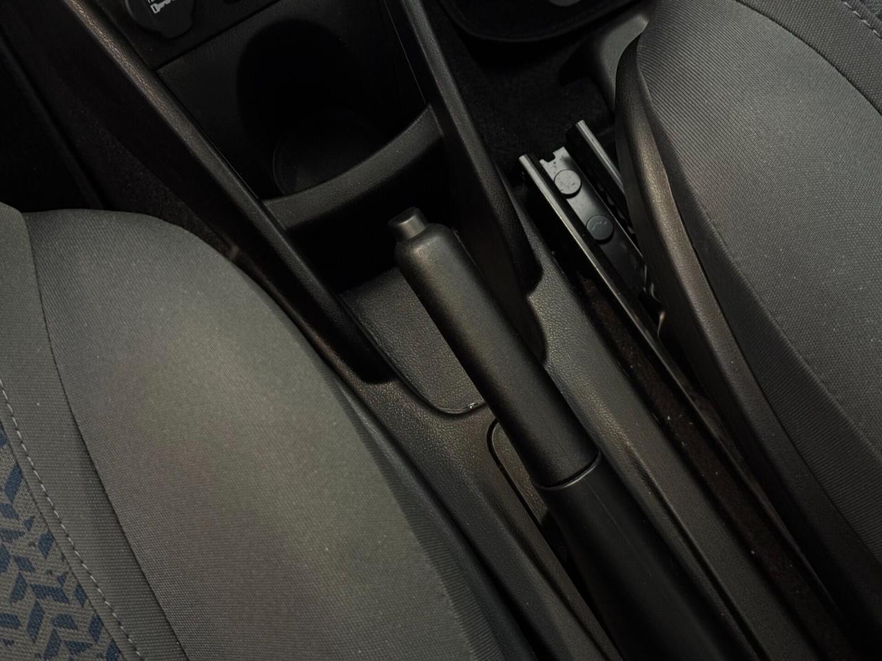 Lancia Ypsilon LANCIA YPSILON 1.0cc 69Cv Platino