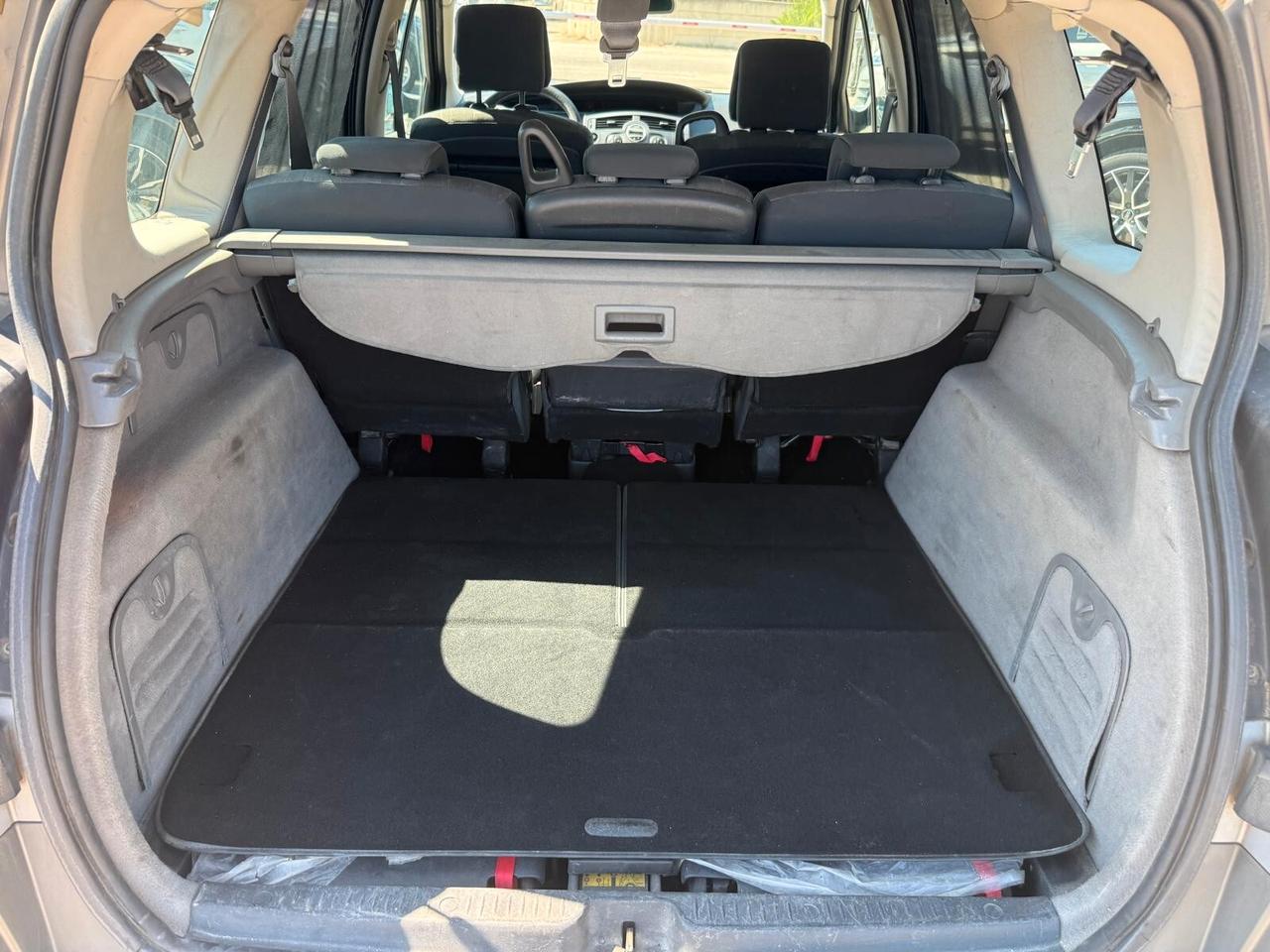 Renault Scenic Grand Scénic 1.9 dCi/130CV Luxe Dynamique * 7 POSTI*