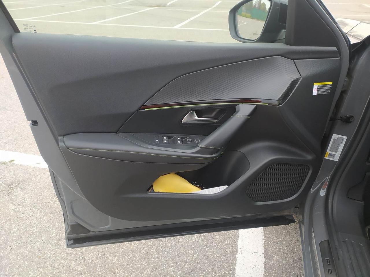 Peugeot 2008 GT 1.5 Blue HDI 130 #7917