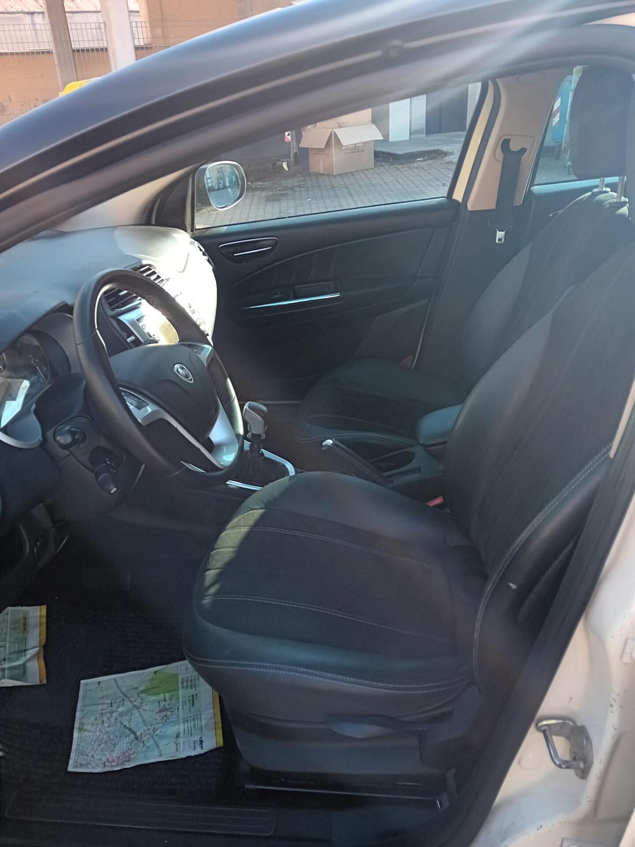 Lancia Delta 1.4 T-Jet 120 CV