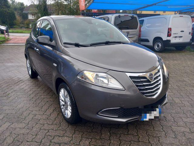 LANCIA Ypsilon 1.2 69 CV 5 porte Gold