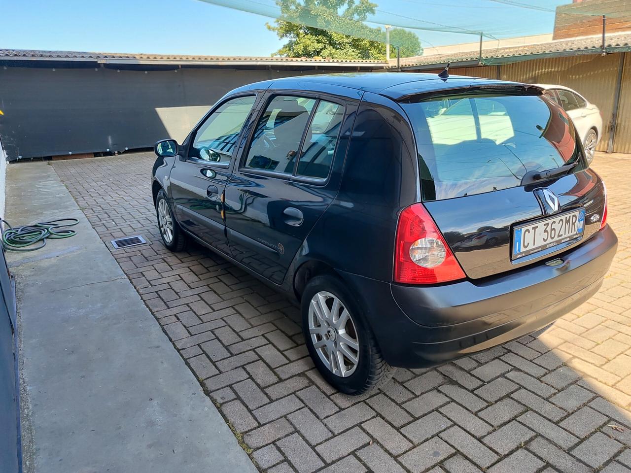 Renault Clio 1.2 cat 5 porte Confort Authentique