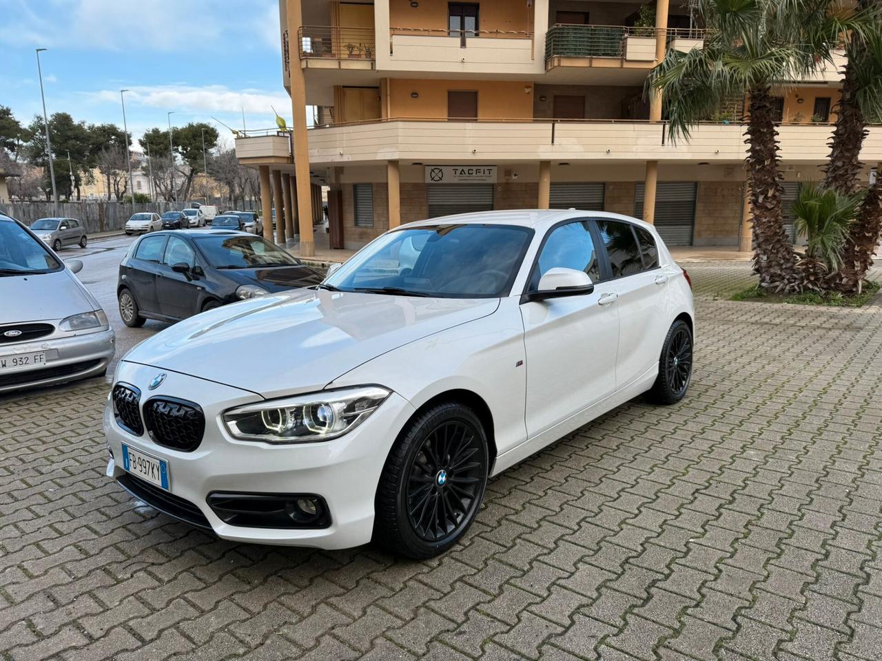 Bmw 116 116d 5p. Efficient Dynamics MSport