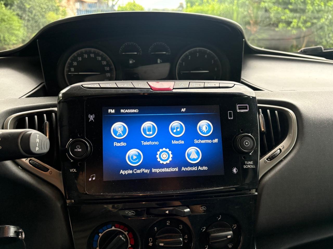 Lancia Ypsilon 1.0 FireFly 5 porte S&S Hybrid Ecochic UnYca