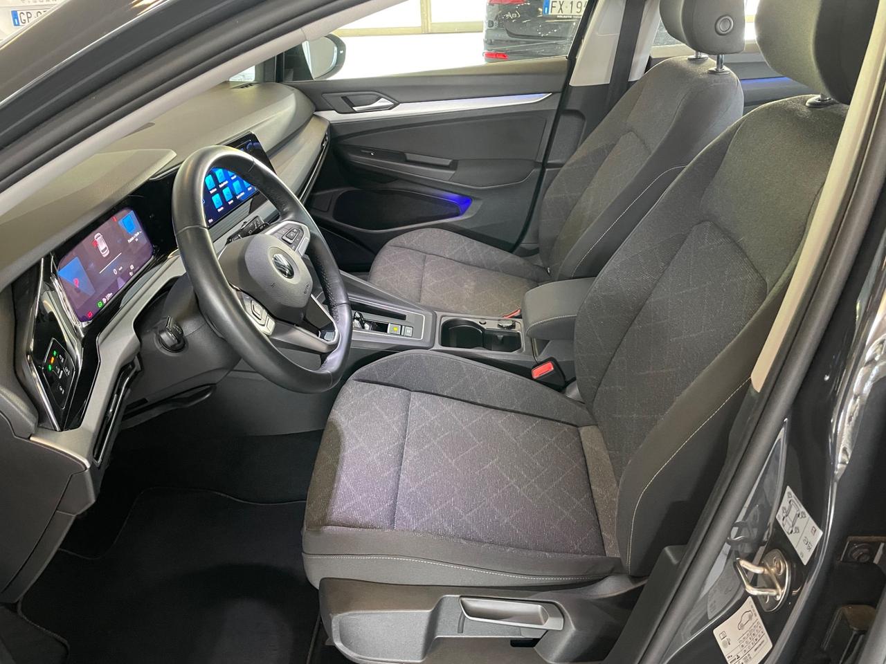 Volkswagen Golf 1.5 eTSI 130 CV EVO ACT DSG Life