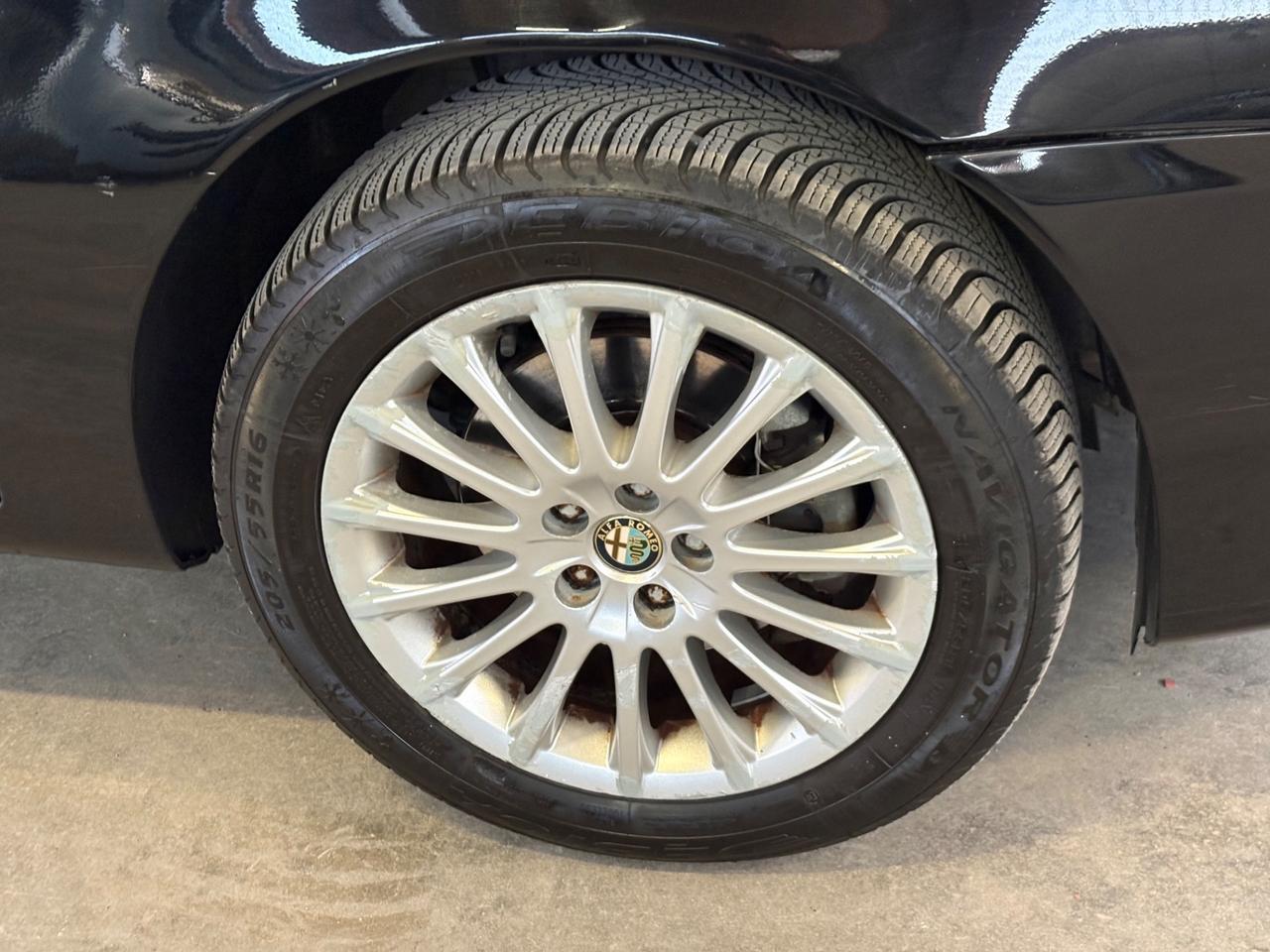 Alfa Romeo 147 1.6 16V TS (105) 5 porte Black Line