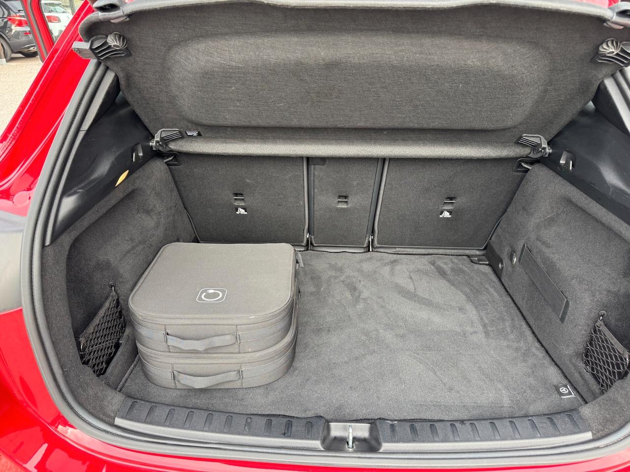 Mercedes-benz GLA 250 e PHEV AMG Line Premium Plus