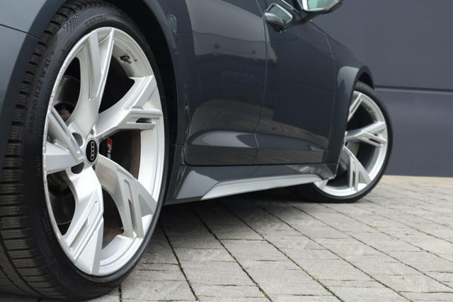 AUDI RS6 Avant 4.0 TFSI V8 quattro tiptronic