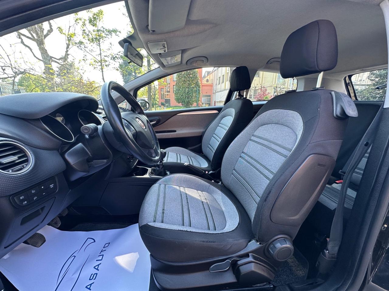 Fiat Punto Evo 1.4 3P Dynamic Natural Power