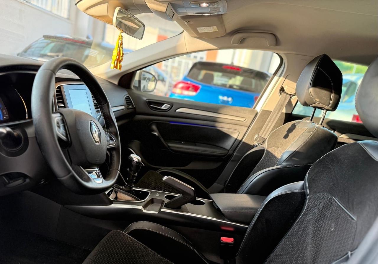 Renault Megane 1.5d solo per rivenditori 2017