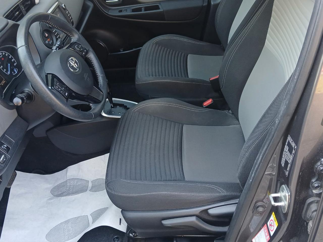 Toyota Yaris 5 Porte Yaris 5p 1.5h Business