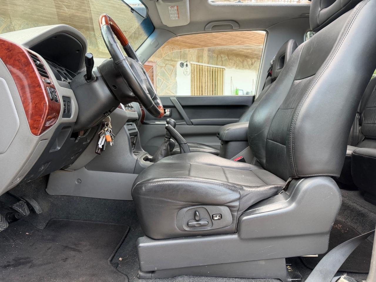 Mitsubishi Pajero 3.2 16V DI-D AUTOCARRO N1 5posti