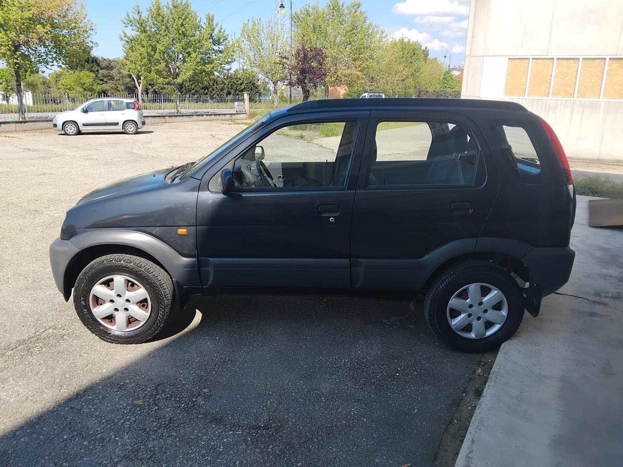 Daihatsu Terios 1.3i 16V cat 4WD SX 4X4 KM 79.600 ORIGINALI