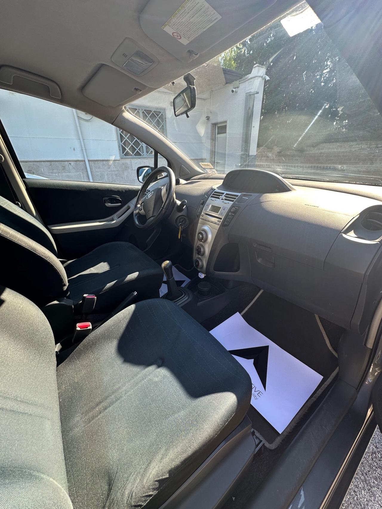 Toyota Yaris 1.4 D-4D 5 porte Navi