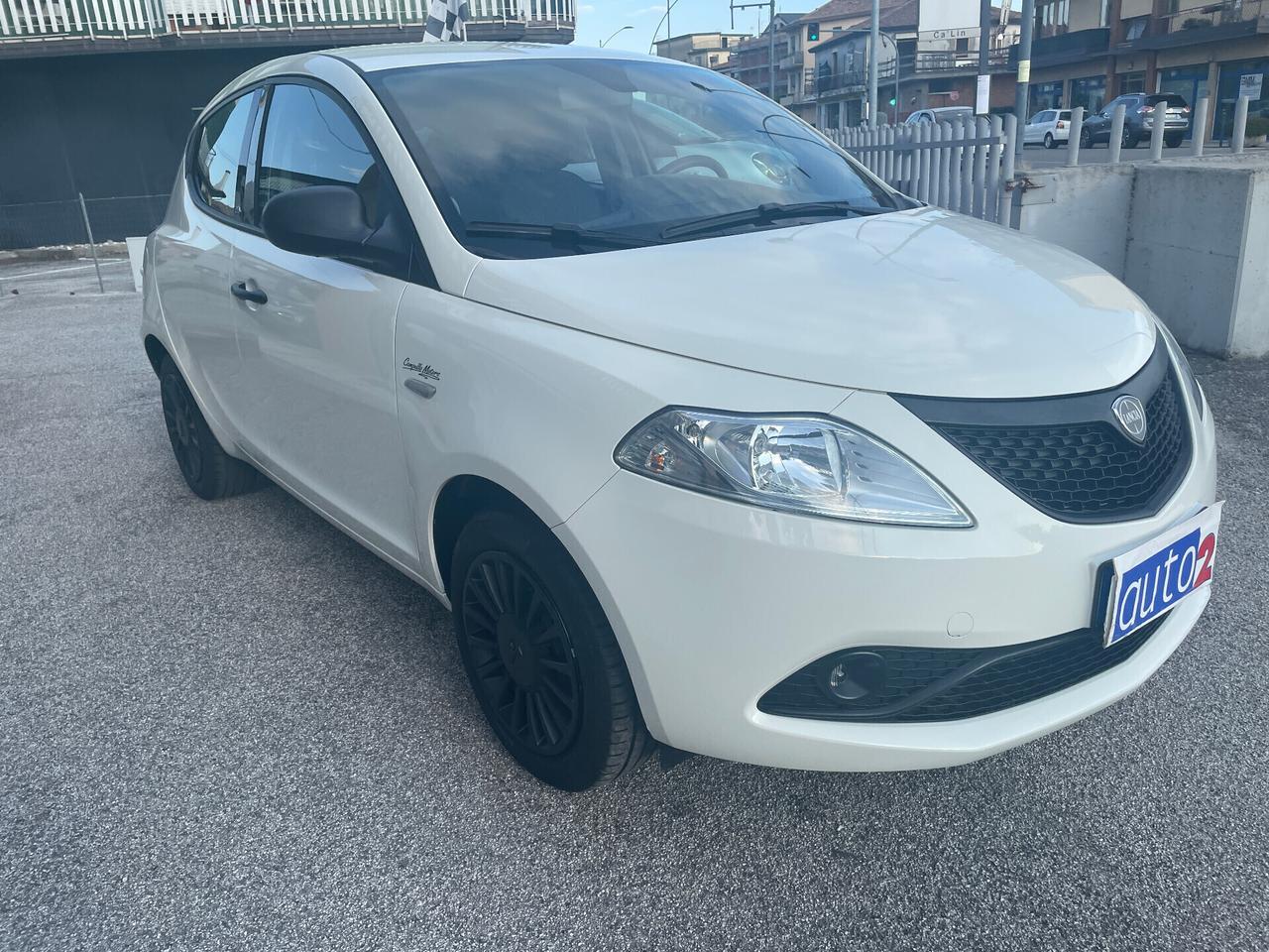 Lancia Ypsilon 1.2 69 CV 5 P. Elefantino X NEOPATENTATI