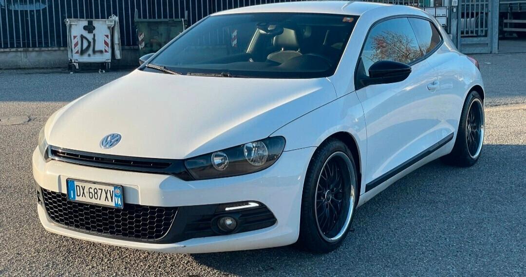 Volkswagen Scirocco 1.4 TSI 160CV