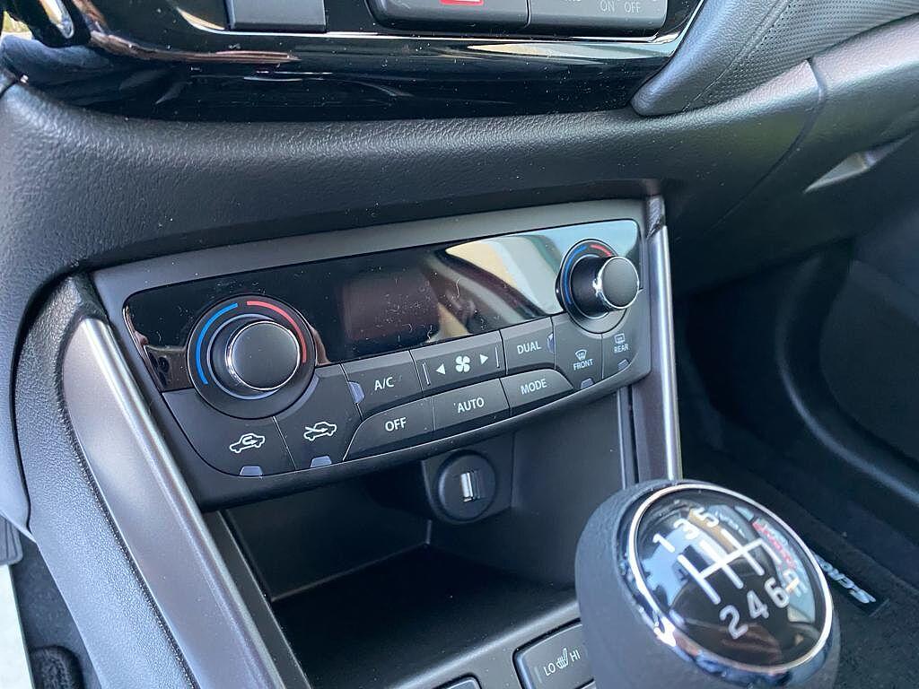 Suzuki S-Cross 1.4 Hybrid Top+