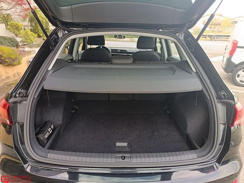 Audi Q3 35 TDI S tronic Business