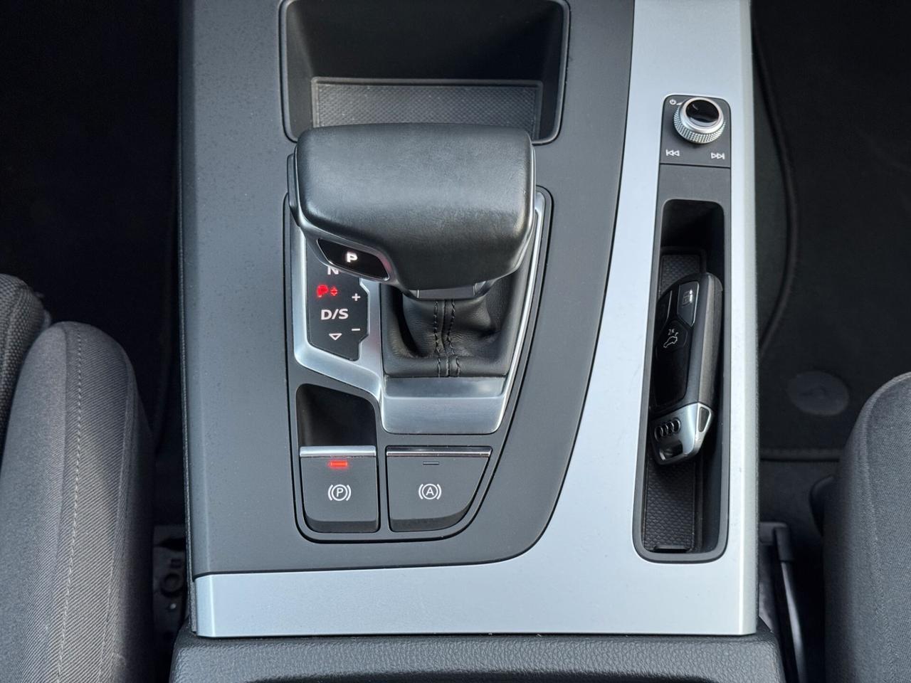 Audi Q5 40 TDI MHEV 12V S line Quat S-tronic 204CV