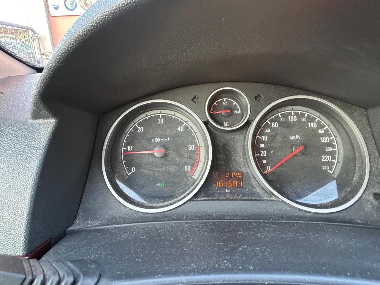Opel Astra 1.7CDTI 101CV 5P Berlina Cosmo Neopatentati