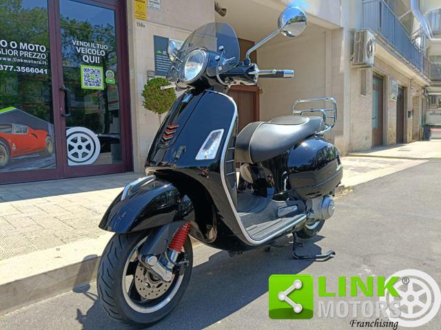 PIAGGIO Vespa GTS 300 Super ABS