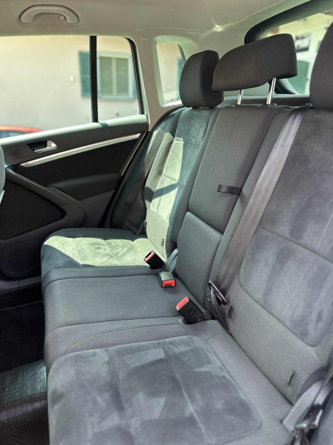 Volkswagen TIGUAN 2.0 TDI DPF 4MOTION SPORT & STYLE