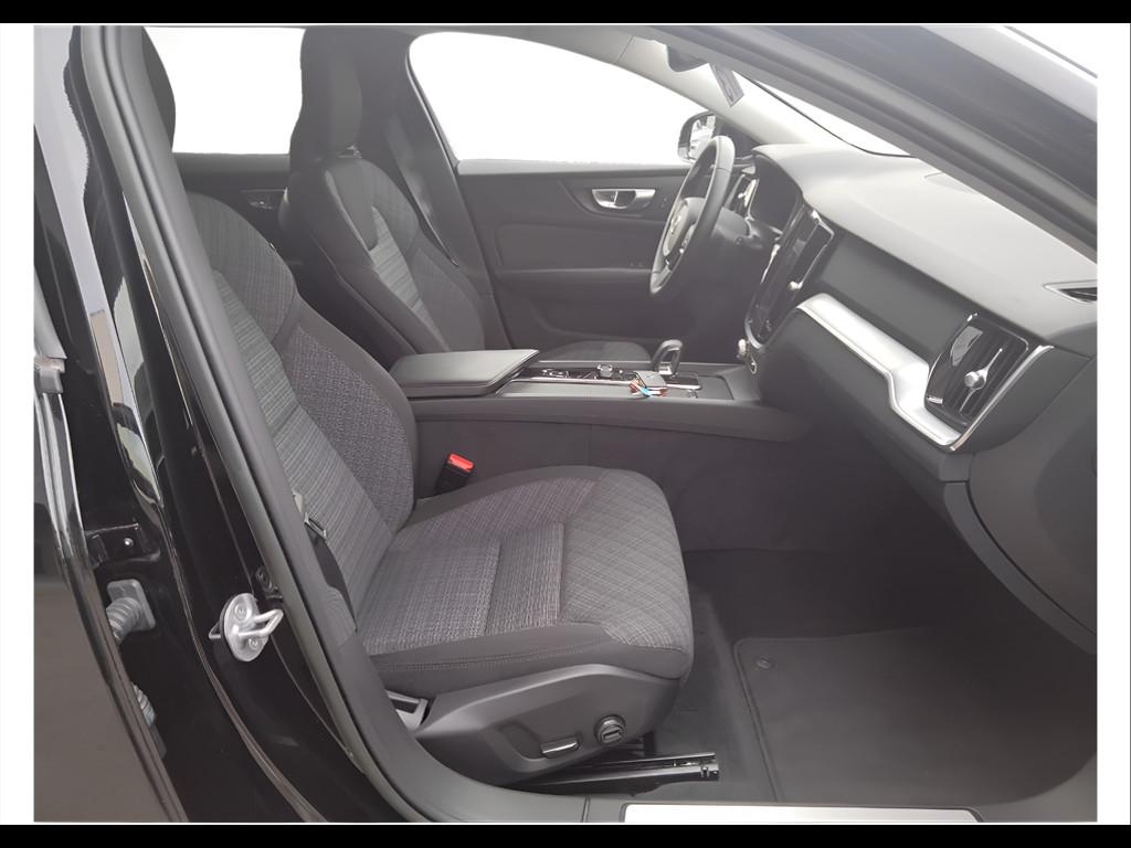 VOLVO V60 II 2023 - V60 2.0 b3 Core auto
