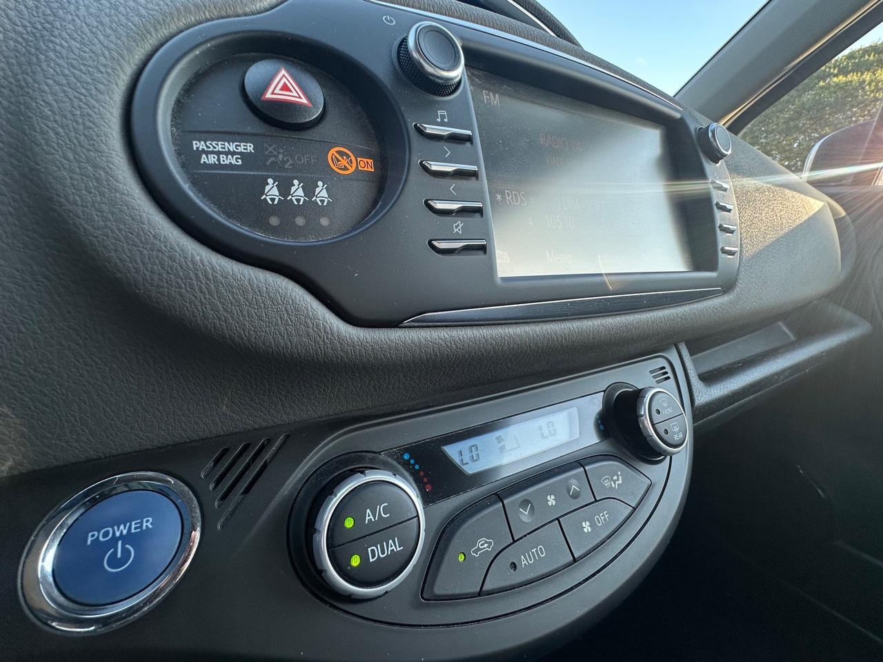 Toyota Yaris 1.5 Hybrid 5 porte Cambio automatico Unicoproprietario Nessun obbligo finanziario