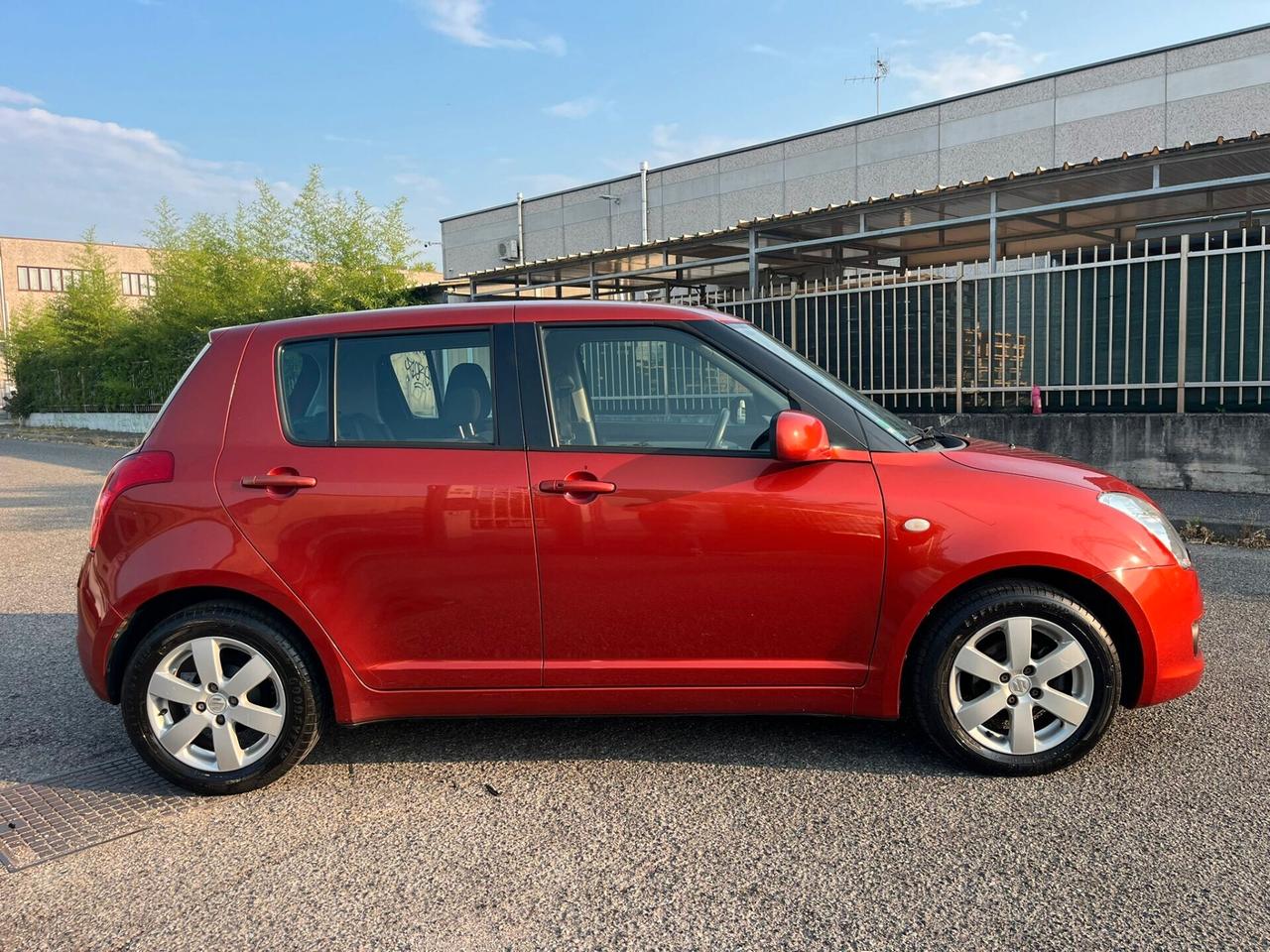 Suzuki Swift 1.3 5p. CAMBIO AUTOMATICO