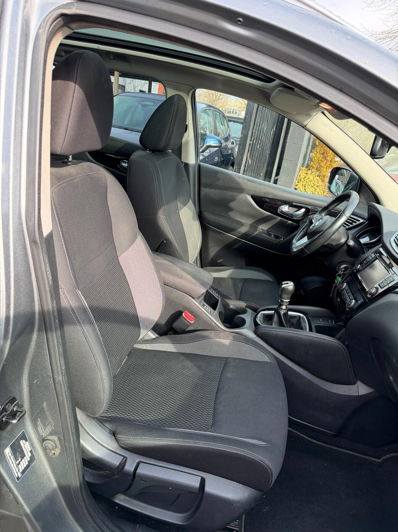 Nissan Qashqai 1.5 dCi N-Connecta