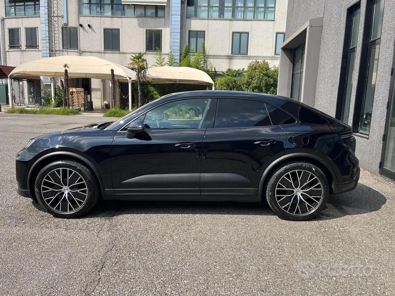 Porsche Macan 4