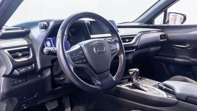 Lexus UX 2019 250h 2.0 Executive 2wd cvt