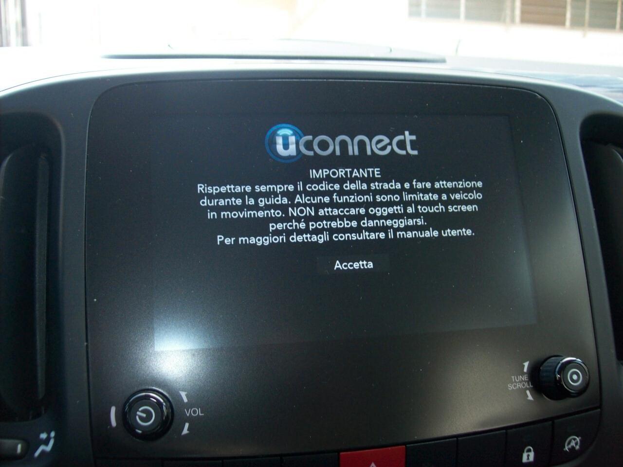 Fiat 500L 1.3 Multijet 95CV Business Navy