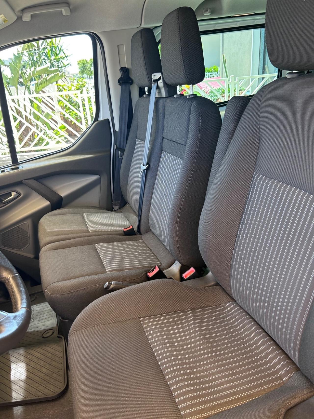 Ford Transit Custom 330 2.2 TDCi 101CV PL Combi Tr