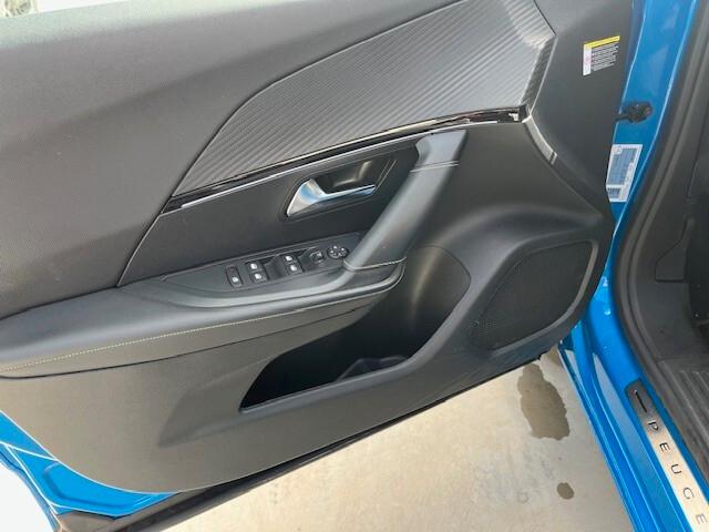 Peugeot 2008 PureTech 130 S&S EAT8 GT