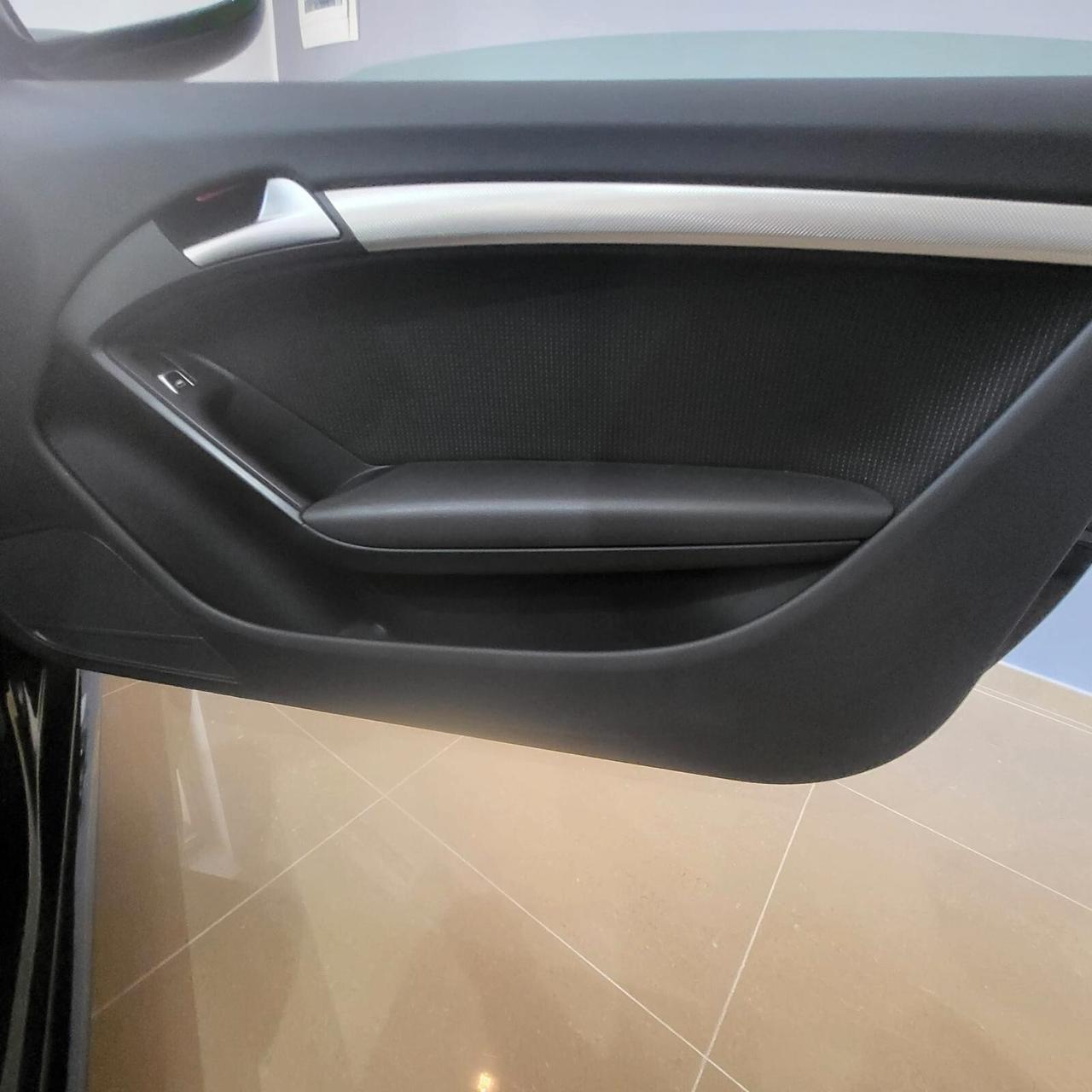 Audi A5 Cabrio 2.0 TDI 177 CV Ambiente