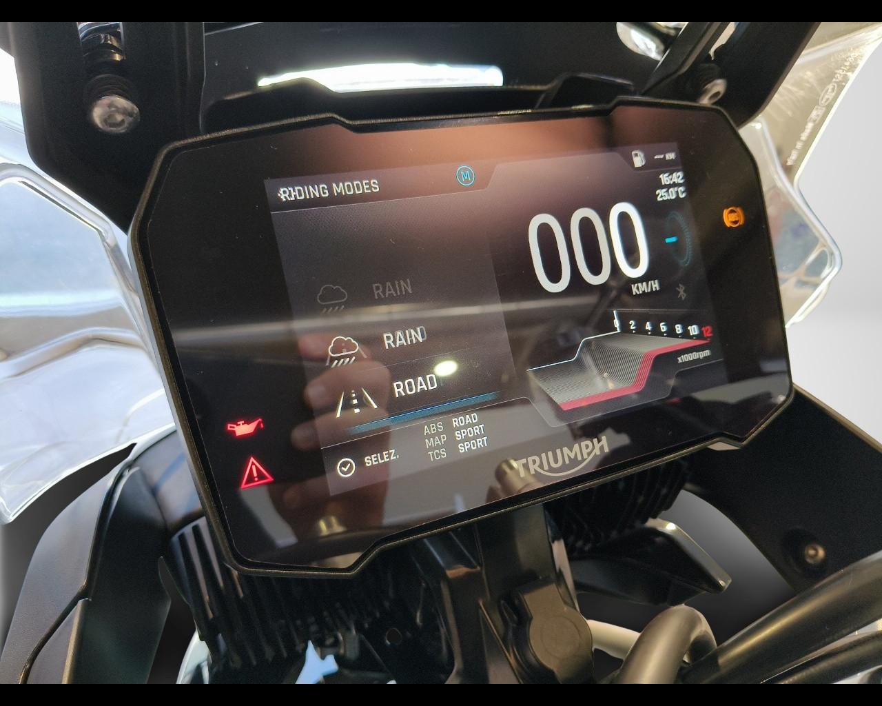 TRIUMPH Tiger 900 - GT Pro