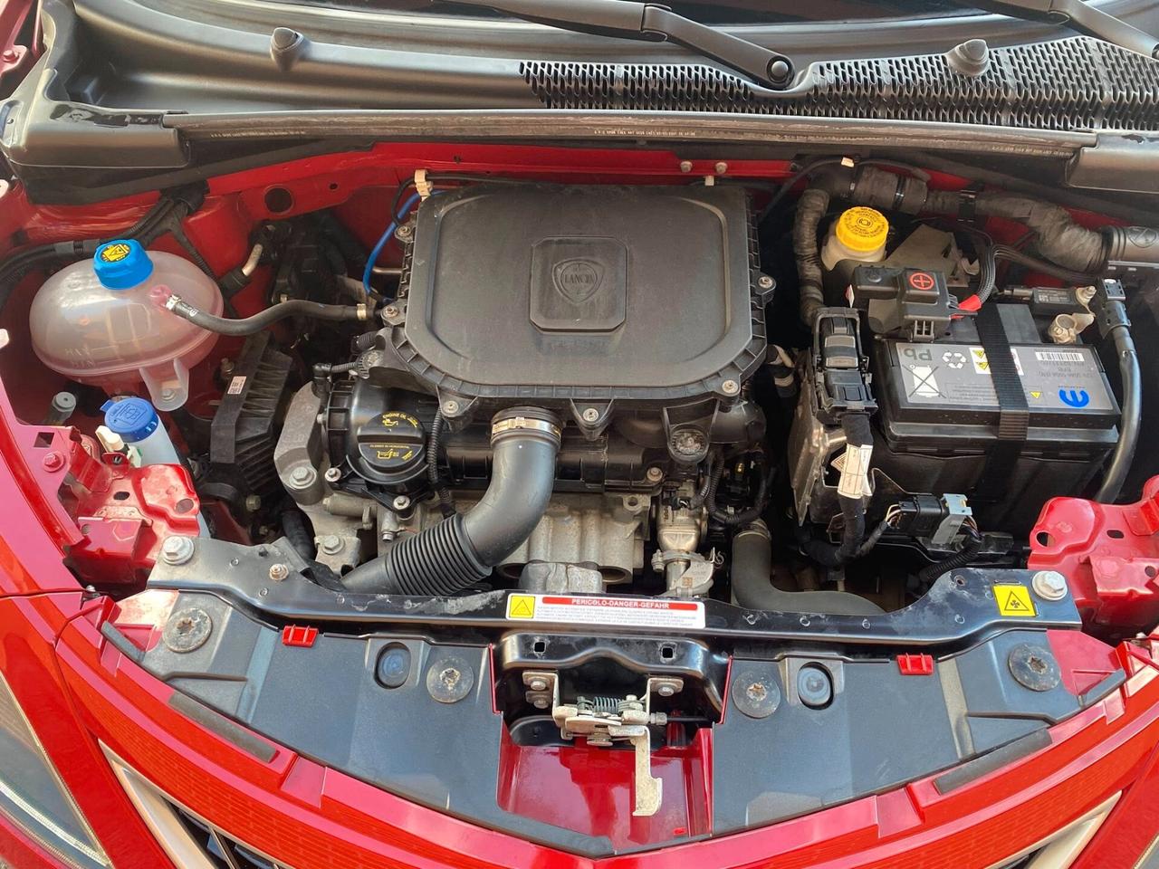 LANCIA YPSILON HYBRID 1.0cc OK NEOPATENTATI