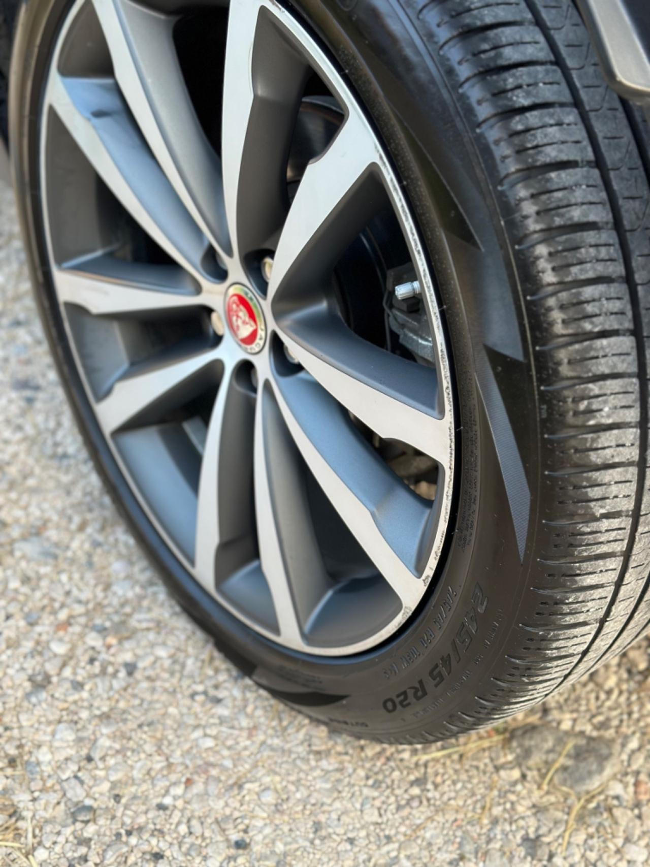 Jaguar E-PACE 2.0D 150 CV AWD S PELLE KMCERT UNICOPR