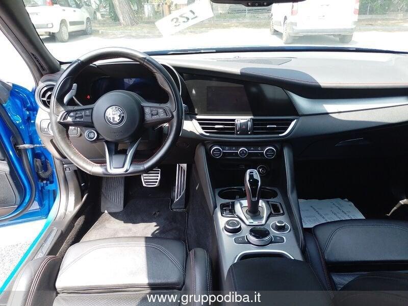 Alfa Romeo Giulia 2023 2.2 t Competizione Q4 210cv auto