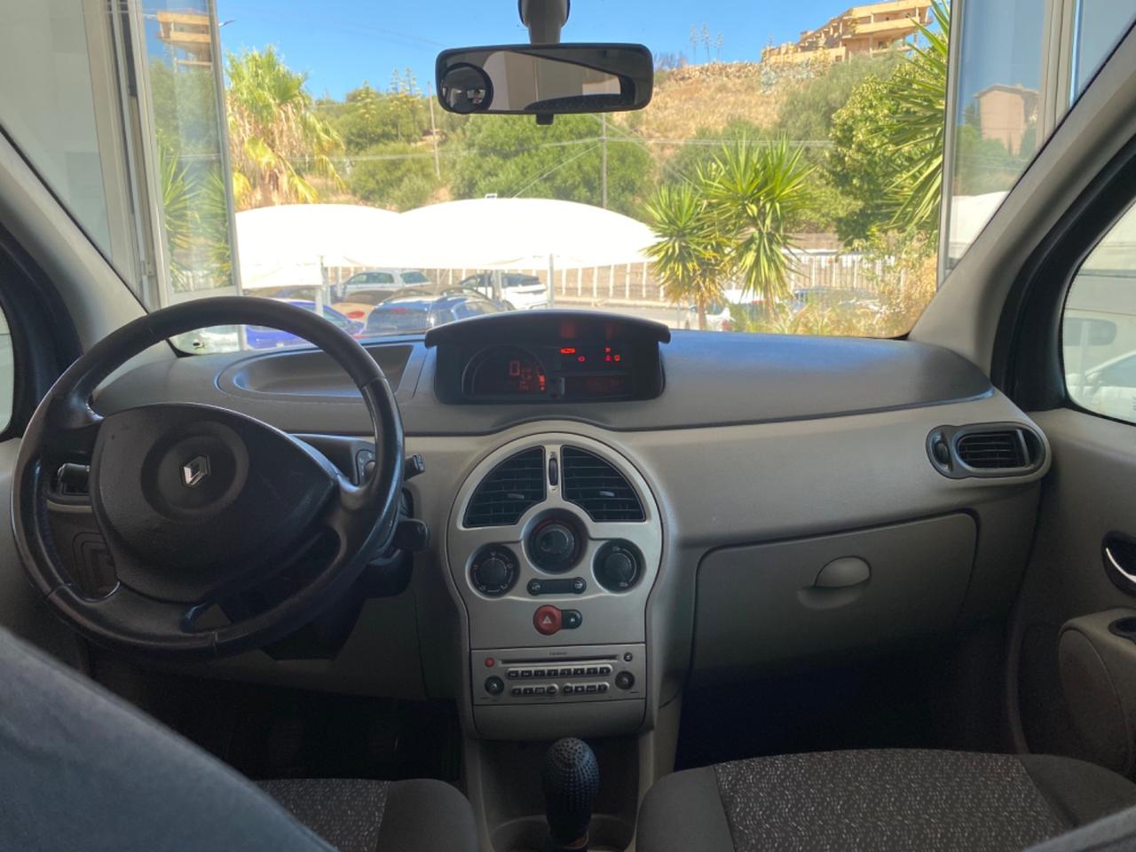 Renault Modus 1.5 dCi 85CV Confort Dynamique2006