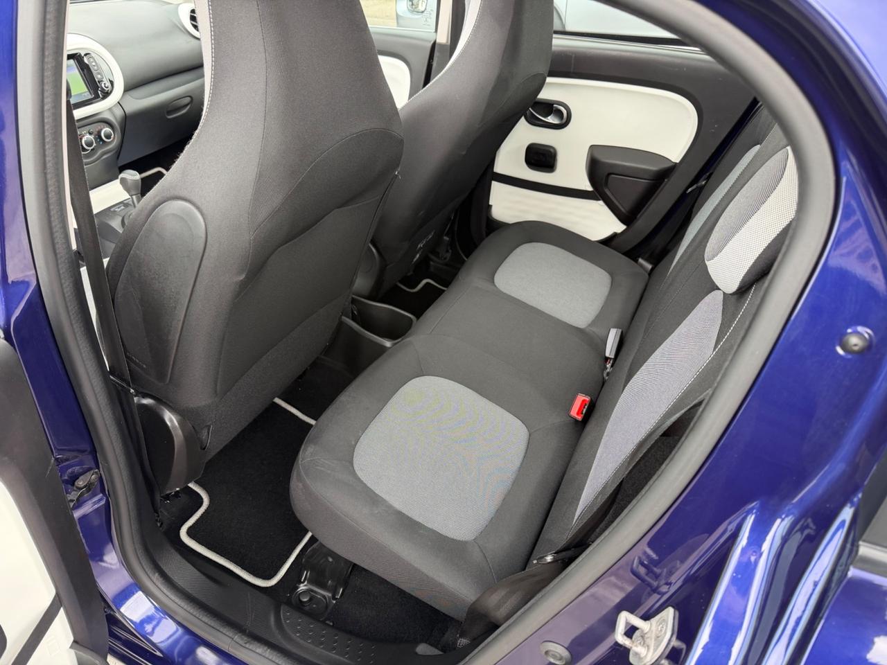 Renault Twingo TCe 90 CV EDC Intens