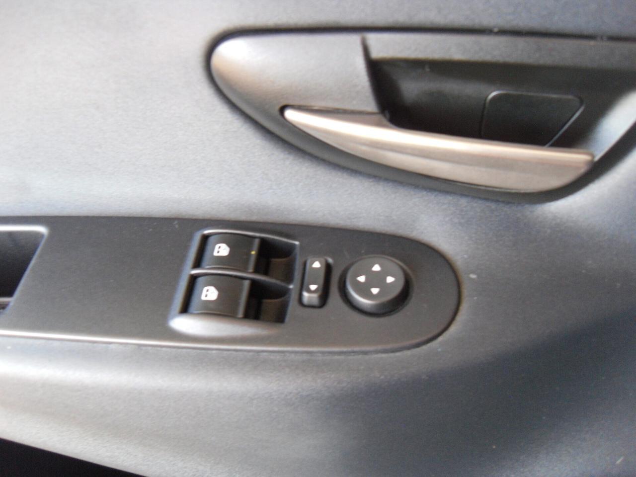 Lancia Ypsilon 1.2 69 CV GPL Ecochic