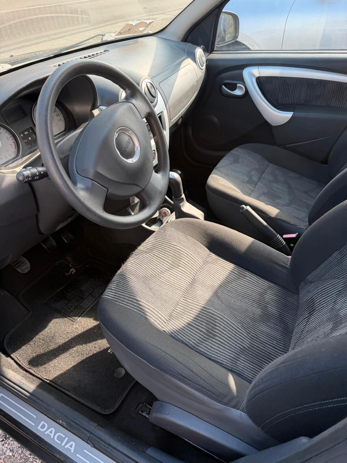 Dacia Sandero 1.4 8V Laureate Gpl