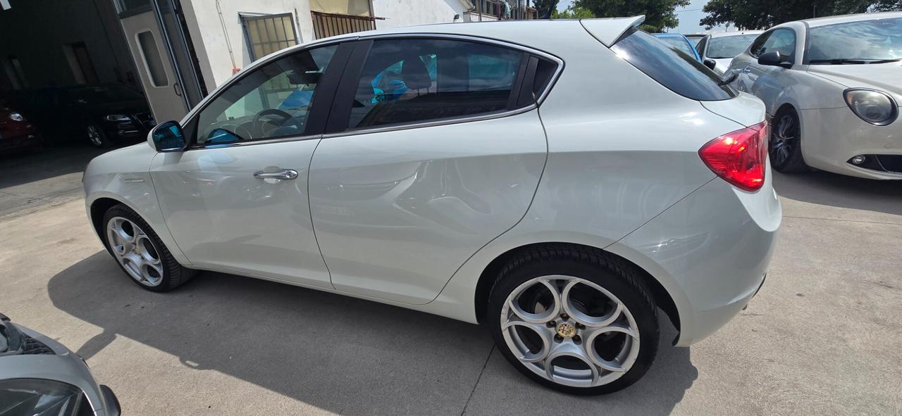 Alfa Romeo Giulietta 2.0 JTDm-2 170 CV Distinctive
