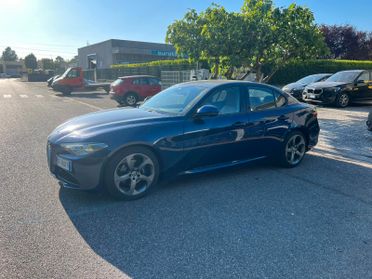 Alfa Romeo Giulia 2.2 Turbodiesel 180 CV AT8 Business Sport Launch Ed.