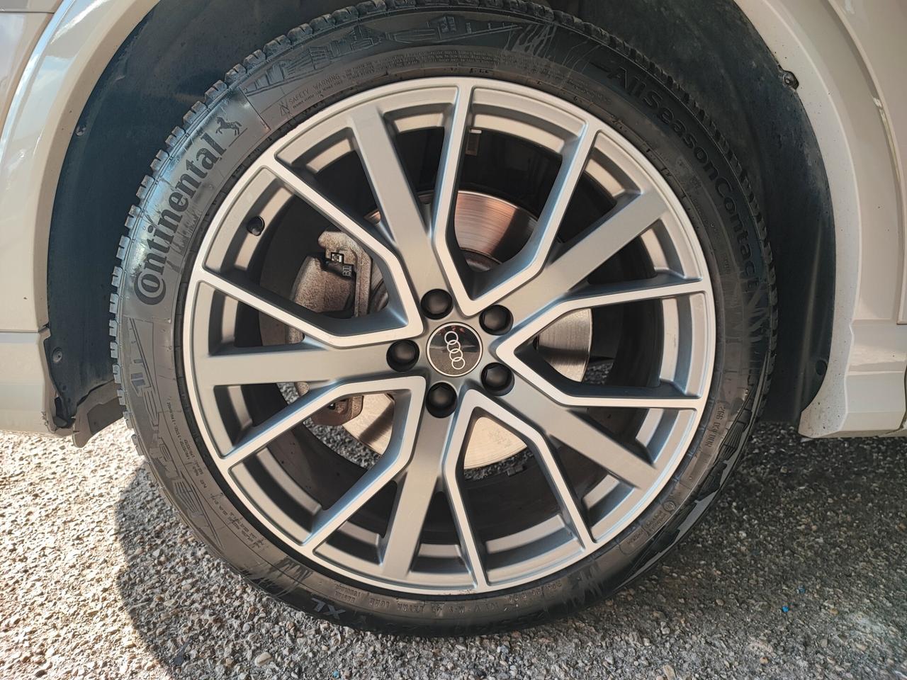 Audi Q3 SPB 40 TDI quattro S tronic line edition