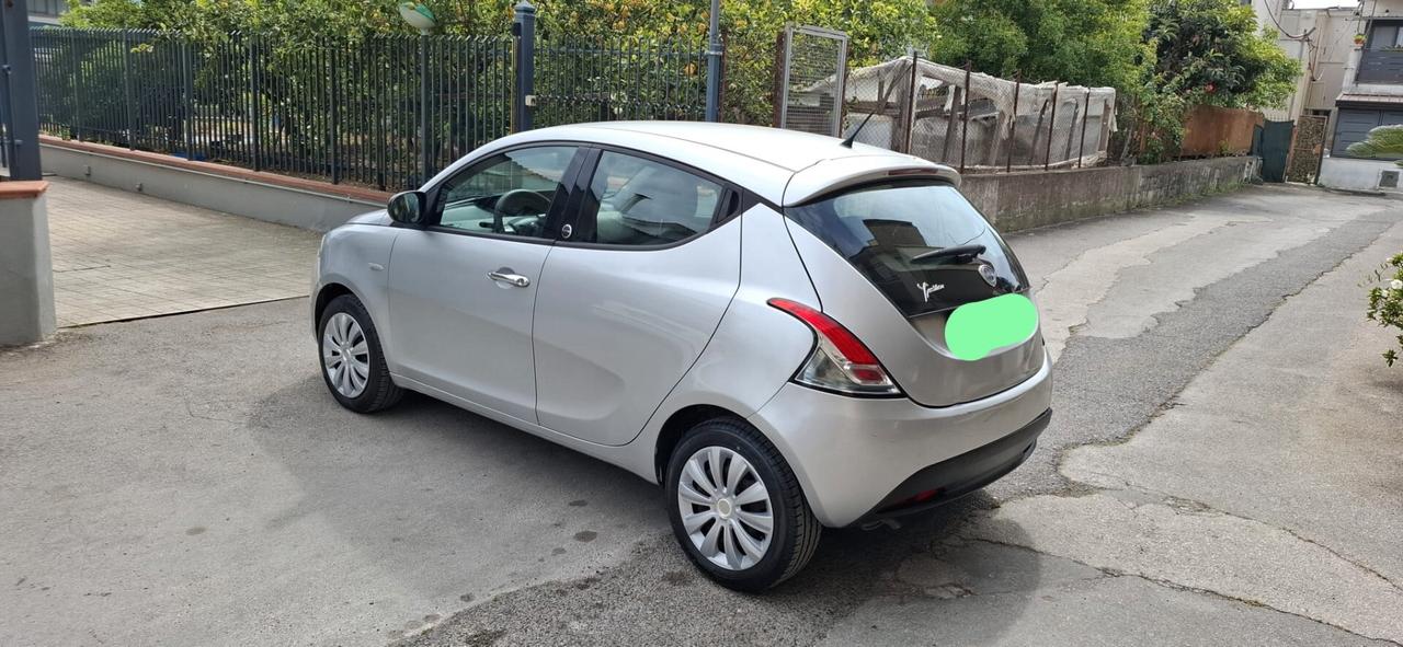 GPL Lancia Ypsilon 1.2 69 CV 5 porte GPL Ecochic Gold