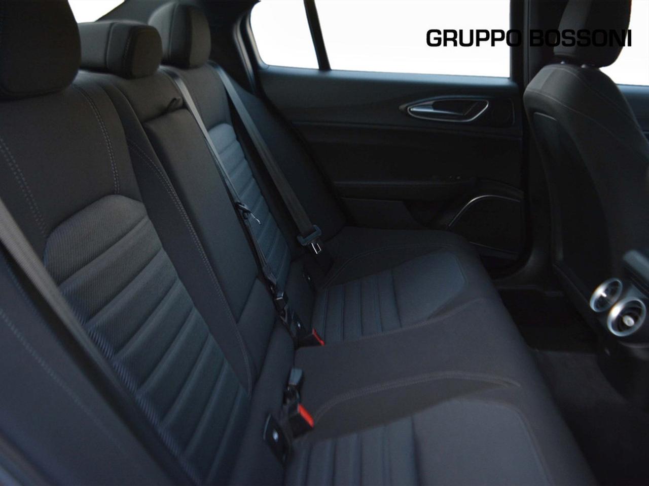 Alfa Romeo Giulia 2.2 turbo 160cv super business at8