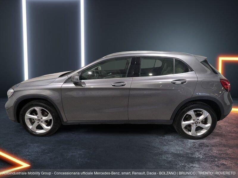 Mercedes-Benz GLA 220 d AUTOMATIC 4MATIC SPORT